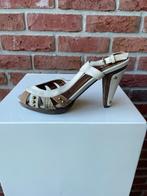 Pumps van Friis & Company maat 38, Douwenmaat 8-3 Meppel, Pumps, Info@again.nu, Wit