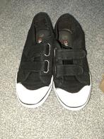 Gymschoenen maat 32, Kinderen en Baby's, Kinderkleding | Schoenen en Sokken, Ophalen, Gebruikt, Jongen of Meisje, Sportschoenen