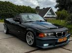 BMW E36 325i Cabrio auto, Automaat, Achterwielaandrijving, Zwart, 1484 kg