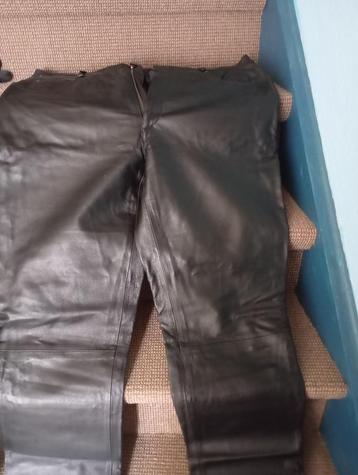 Leren dames broek  beschikbaar voor biedingen