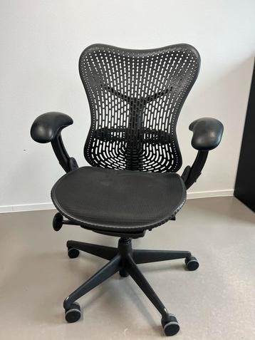 Herman Miller Bureaustoel - Ergonomisch beschikbaar voor biedingen