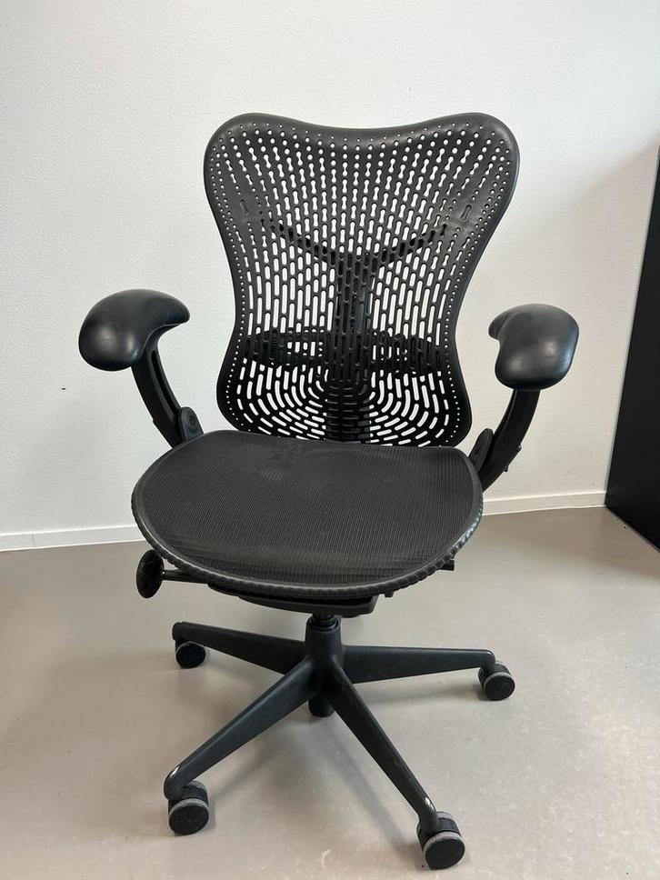 Herman Miller Bureaustoel - Ergonomisch, Huis en Inrichting, Bureaustoelen, Gebruikt, Bureaustoel, Zwart, Ergonomisch, Ophalen of Verzenden