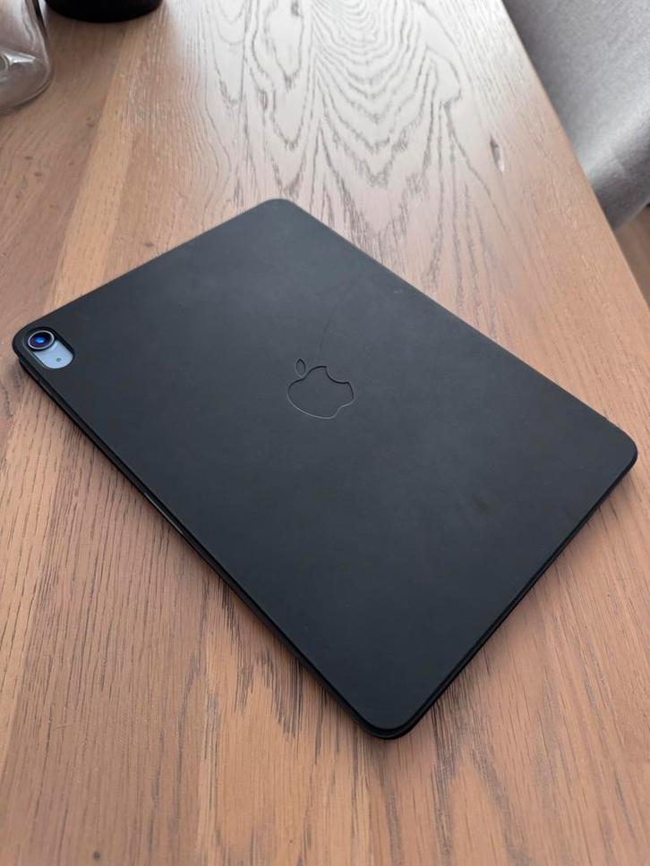 Ipad air 4 generatie + hoes, Computers en Software, Apple iPads, Zo goed als nieuw, Apple iPad Air, 11 inch, 64 GB, Blauw, Ophalen