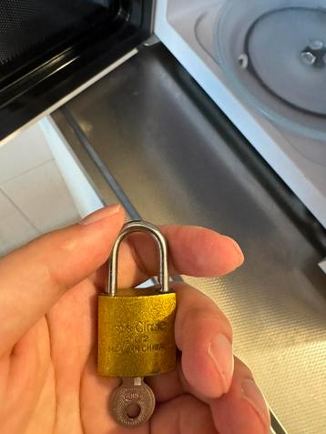 lock beschikbaar voor biedingen
