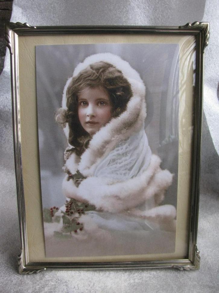 Oude Grote Zilver Kleurige Fotolijst met Bol Glas 25x 18 cm, Antiek en Kunst, Curiosa en Brocante, Verzenden