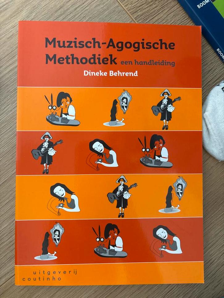 Muzisch-Agogische Methodiek - Dineke Behrend, Boeken, Studieboeken en Cursussen, Zo goed als nieuw, HBO, Gamma, Ophalen