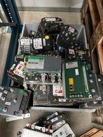 Controllers regelaars 24v partij div merken, Ophalen