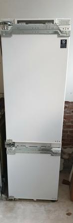 Koelkast Samsung met vriezer. Inbouwkoelkast., Witgoed en Apparatuur, Koelkasten en IJskasten, Ophalen, Gebruikt, 200 liter of meer