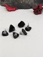 ruwe zwarte obsidiaan oorknopje oorbellen, Overige materialen, Zwart, Nieuw, Ophalen of Verzenden