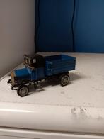 Oude blauwe speelgoed truck, Hobby en Vrije tijd, Modelbouw | Auto's en Voertuigen, Overige merken, Gebruikt, 1:50 of kleiner