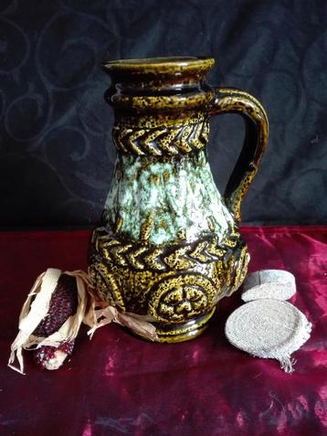 Vaas / kan Bay West Germany. Hoogte 20 cm beschikbaar voor biedingen