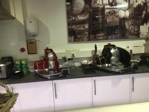 Berkel 834 snijmachine div kleuren super mooi en goed, Huis en Inrichting, Keuken | Keukenbenodigdheden, Zo goed als nieuw, Ophalen
