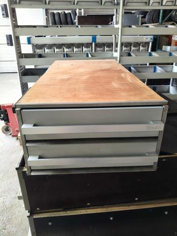 Beks vloer lade (2460) L 133 B 61 H 35 €349 beschikbaar voor biedingen