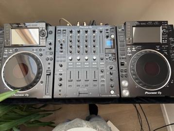 Pioneer DJM-900NXS2 4-channel DJ Mixer with Effects 2020s beschikbaar voor biedingen