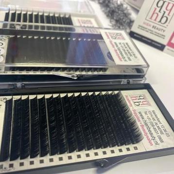 Wimperextensions - Diverse Lengtes beschikbaar voor biedingen