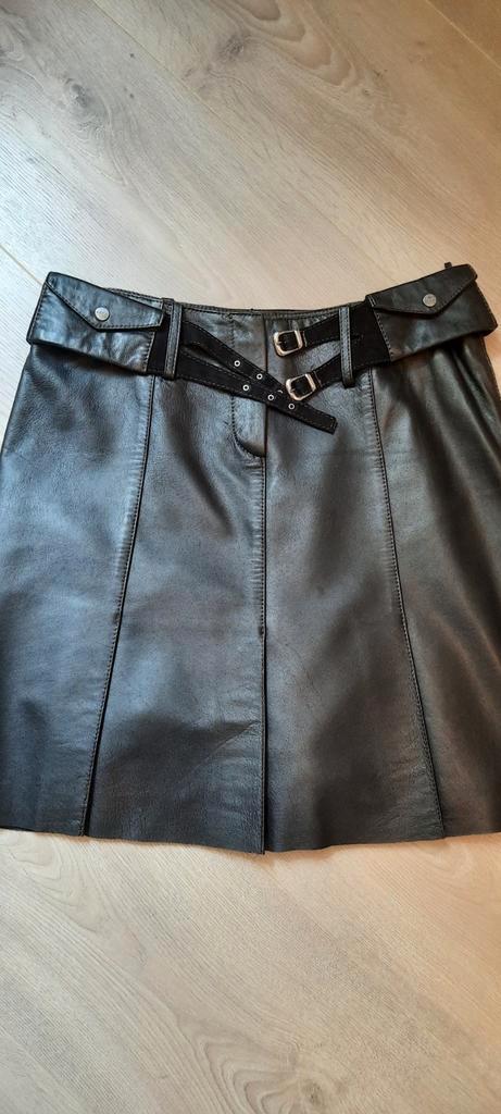 Arma leren rok in maat 38, Kleding | Dames, Rokken, Ophalen of Verzenden