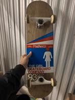 Skateboard w/ new board, Sport en Fitness, Skateboarden, Ophalen of Verzenden, Zo goed als nieuw