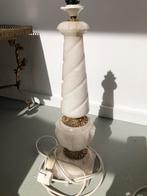 Albast Tafellamp met Gouden Details, Ophalen, Gebruikt, Overige materialen, 50 tot 75 cm