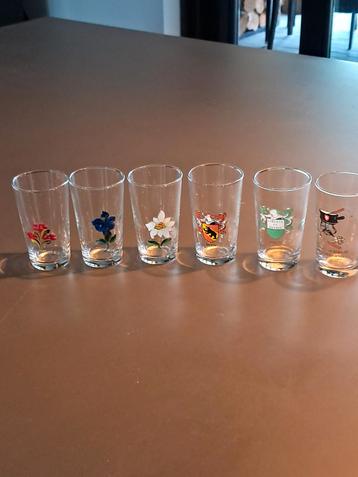 Zwitserse Schnaps Glazen - Handbeschilderd & Namen beschikbaar voor biedingen