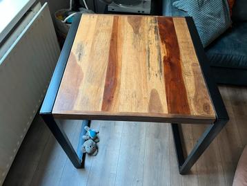 Eettafel + 2 Stoelen - 80x80 cm beschikbaar voor biedingen