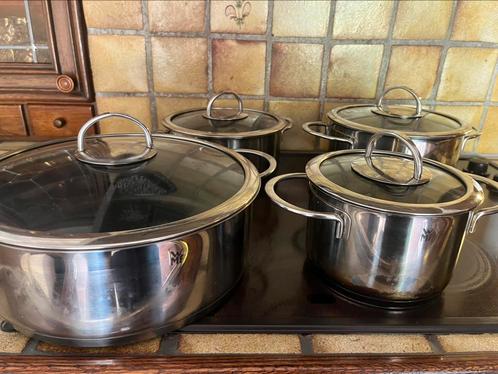 WMF pannenset – RVS met glazen deksels – 4-delig, Huis en Inrichting, Keuken | Potten en Pannen, Zo goed als nieuw, Pannenset