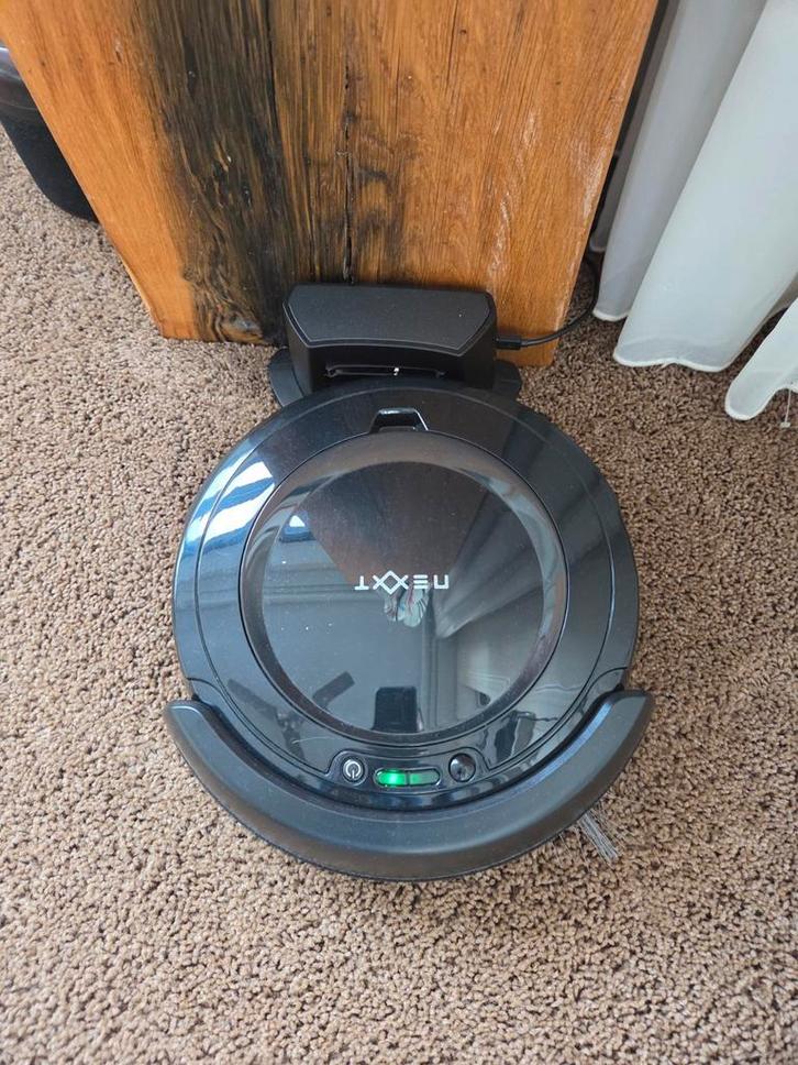 Robotstofzuiger met Basis & Afstandsbediening, Witgoed en Apparatuur, Stofzuigers, Zo goed als nieuw, Robotstofzuiger, Minder dan 1200 watt