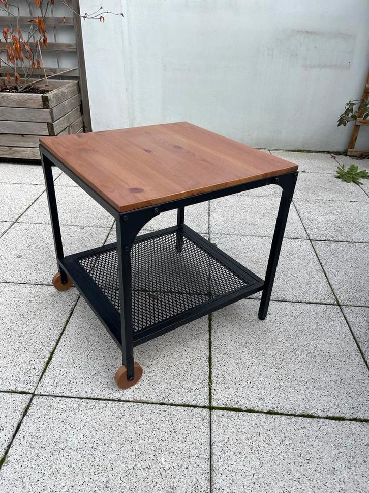 Klein tafeltje voor de woonkamer, Huis en Inrichting, Tafels | Eettafels, Zo goed als nieuw, Minder dan 50 cm, tot twee personen