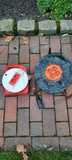 Tekoop 2 haspels 15 m  40 m, Doe-het-zelf en Verbouw, Elektra en Kabels, Ophalen, Gebruikt