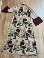 Abayatichic geborduurde abaya, Verzenden, Beige, Maat 42/44 (L), Zo goed als nieuw