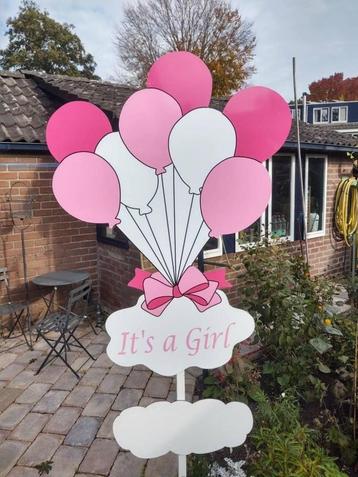 babybordverhuur westervoort, ballonnenwolk roze geboortebord beschikbaar voor biedingen
