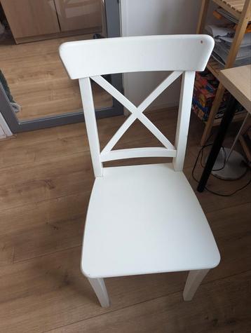 Witte Houten Stoelen (2 stuks) IKEA Ingolf beschikbaar voor biedingen