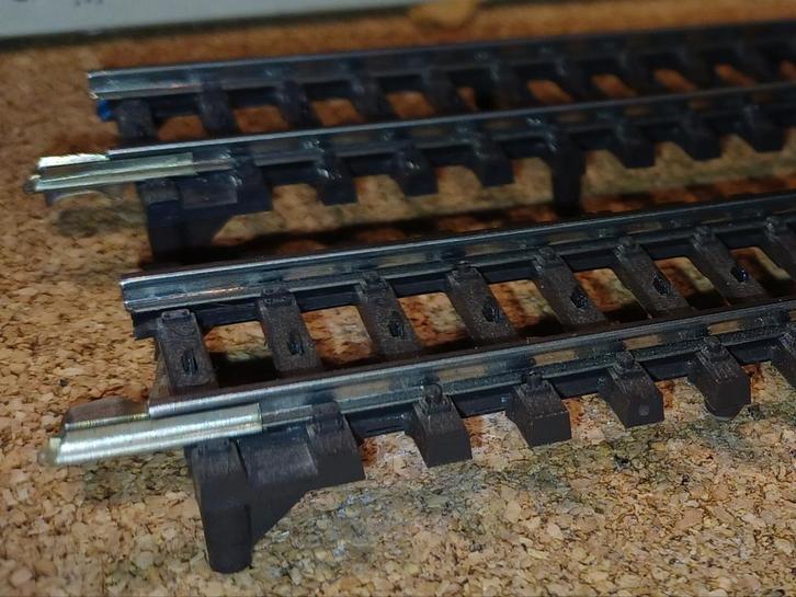 Marklin K overgangsrail (2291) (2x), Hobby en Vrije tijd, Modeltreinen | H0, Gebruikt, Rails, Wisselstroom, Märklin, Analoog, Ophalen of Verzenden