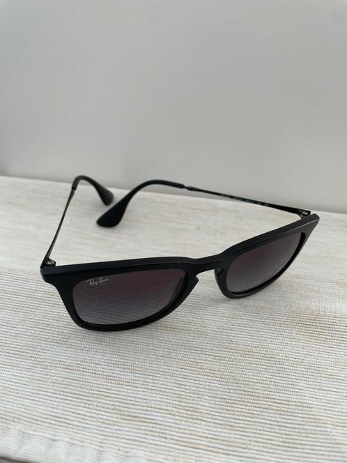 Rayban 4221, Sieraden, Tassen en Uiterlijk, Zonnebrillen en Brillen | Heren, Ophalen of Verzenden