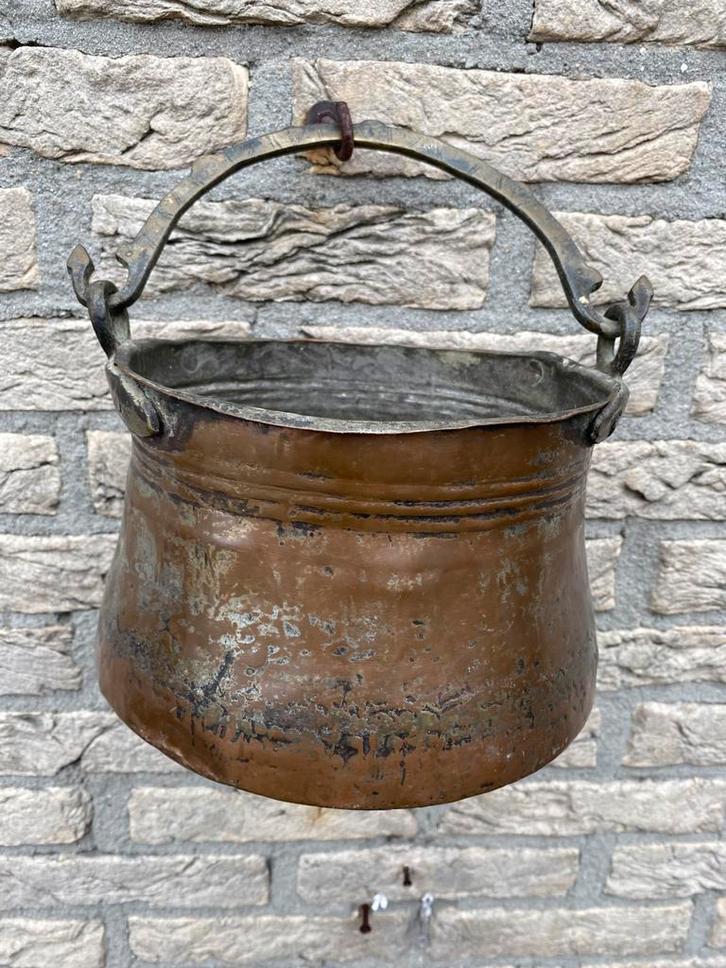Oude koperen ( heksen) ketel, Antiek en Kunst, Antiek | Koper en Brons, Koper, Ophalen of Verzenden