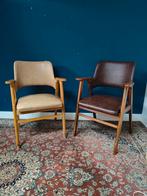 2 pastoe stoelen ontworpen door Cees Braakman, Ophalen