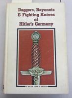 Boek:Daggers, Bayonets Fighting Knives of Hitler's-J.Angolia, Verzamelen, Militaria | Tweede Wereldoorlog, Ophalen of Verzenden