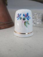 porseleinen VINGERHOEDJE Ashleydale - BLOEMEN, Verzamelen, Vingerhoedjes, Ophalen of Verzenden, Zo goed als nieuw, Porselein, Buitenland