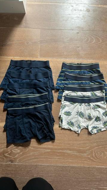 Ondergoed Hema 98-104 beschikbaar voor biedingen