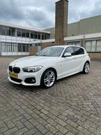 super nette BMW 1-Serie 116i M sport 136PK 5D Aut. 2015 Wit, 65 €/maand, 4 cilinders, Wit, 1200 kg