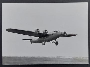Foto van een landende KLM Fokker F-22 de PH-AJP (F1032)  beschikbaar voor biedingen