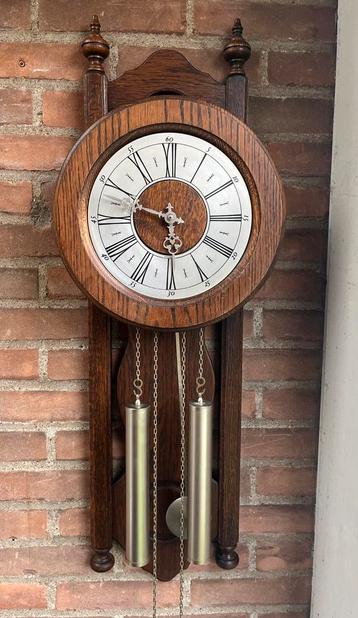 Massief eikenhouten/zilver  hangklok beschikbaar voor biedingen