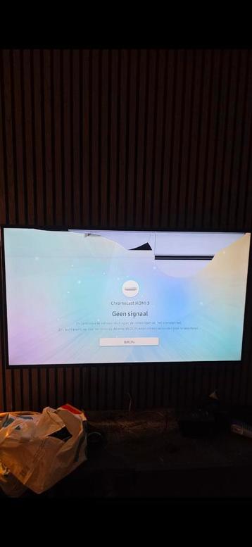 Kapotte Samsung Smart TV 49 inch (UE49MU6100W) beschikbaar voor biedingen