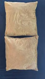Goudkleurige kussens 45x45 (palmbladeren motief), Ophalen of Verzenden, Zo goed als nieuw, Overige kleuren, Vierkant