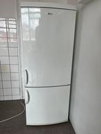 Koelkast en vriezer combi, 150cm hoog, Witgoed en Apparatuur, Ophalen, Gebruikt, 200 liter of meer, Met aparte vriezer