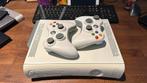 XBOX360, 60GB, WiFi, Dual controllers, Headset, 5 Games, Spelcomputers en Games, Spelcomputers | Xbox 360, Gebruikt, Met 2 controllers