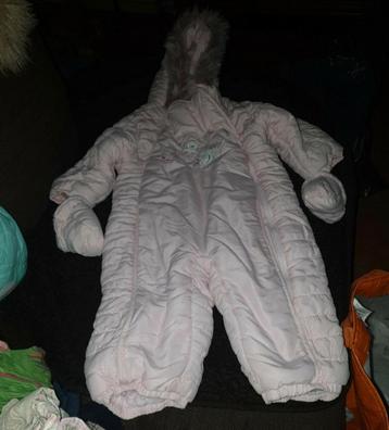 Meisjes kleding maat 74/80 beschikbaar voor biedingen