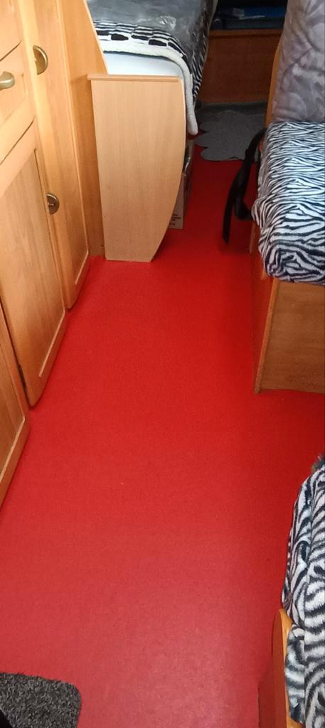 Camper te koop!, Caravans en Kamperen, Caravans, Particulier, tot en met 4, Standaardzit, Hymer, Airco, Douche, Fietsenrek, Gascomfoor