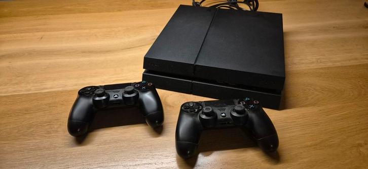 PlayStation 4 (PS4) met 2 controllers, Spelcomputers en Games, Spelcomputers | Sony PlayStation 4, 500 GB, Met 2 controllers, Ophalen of Verzenden