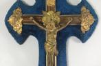 Frans Crucifix wijwatervat blauw fluweel 1920 zeldzaam, Antiek en Kunst, Ophalen of Verzenden
