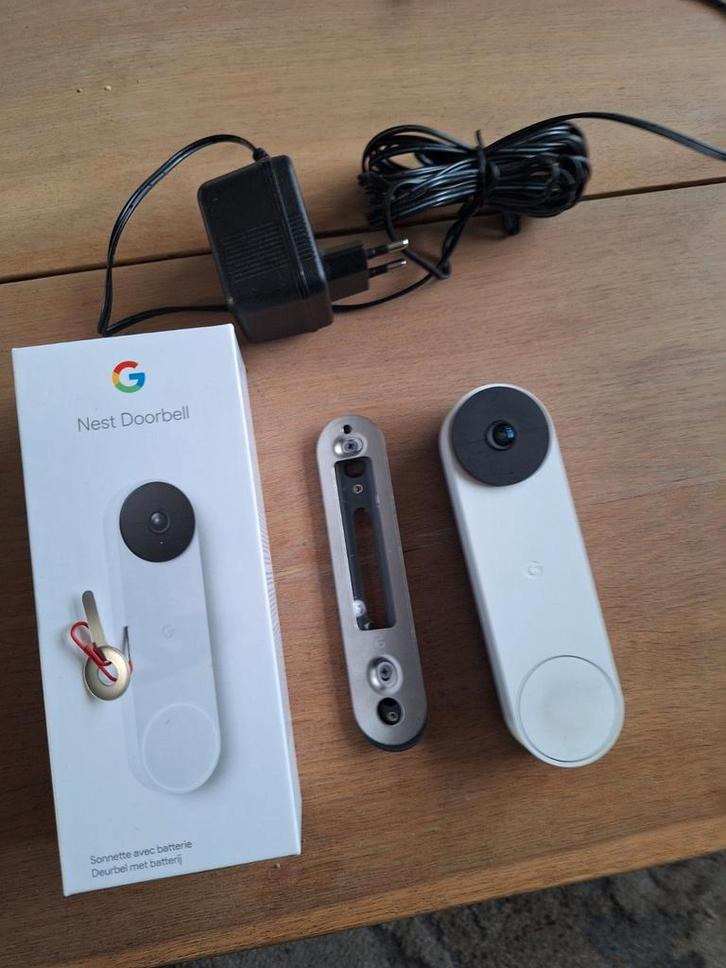 google nest home deurbel  incl trafo voeding adaptor, Huis en Inrichting, Deurbellen, Gebruikt, Ophalen of Verzenden